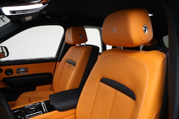 Used 2022 Rolls-Royce Cullinan for sale Sold at Aston Martin of Greenwich in Greenwich CT 06830 20