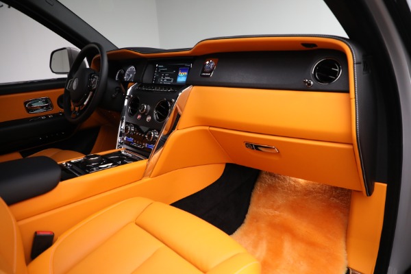 Used 2022 Rolls-Royce Cullinan for sale Sold at Aston Martin of Greenwich in Greenwich CT 06830 27