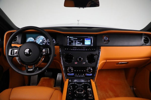 Used 2022 Rolls-Royce Cullinan for sale Sold at Aston Martin of Greenwich in Greenwich CT 06830 4