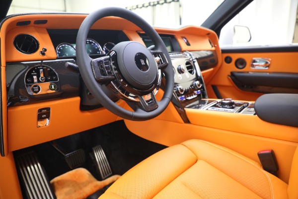 New 2022 Rolls-Royce Cullinan Black Badge for sale Call for price at Aston Martin of Greenwich in Greenwich CT 06830 11