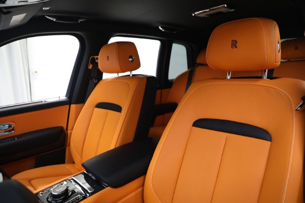 New 2022 Rolls-Royce Cullinan Black Badge for sale Call for price at Aston Martin of Greenwich in Greenwich CT 06830 13
