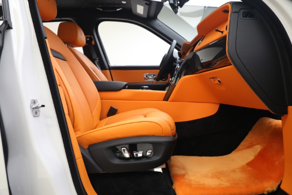 New 2022 Rolls-Royce Cullinan Black Badge for sale Call for price at Aston Martin of Greenwich in Greenwich CT 06830 19