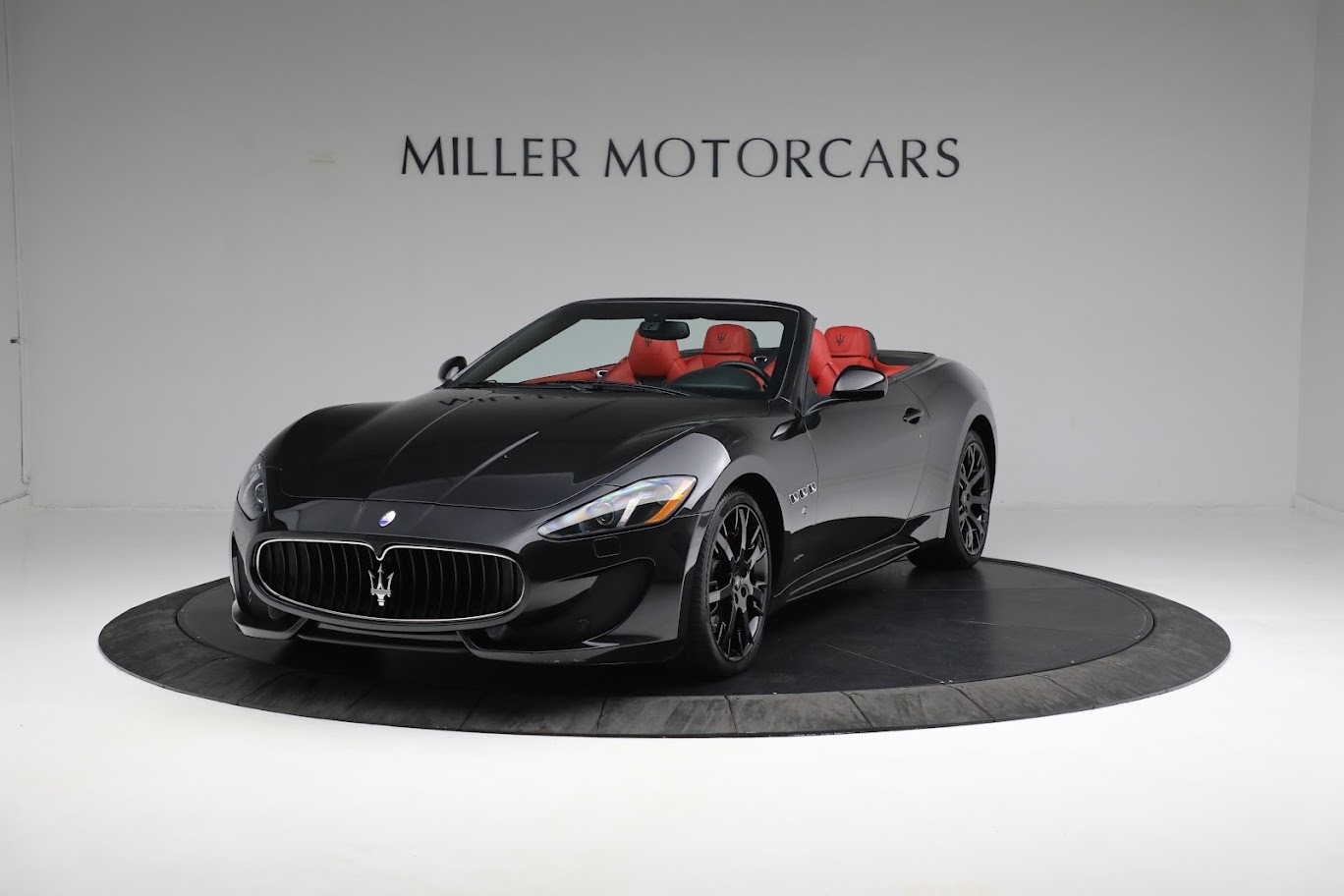 Used 2014 Maserati GranTurismo for sale Sold at Aston Martin of Greenwich in Greenwich CT 06830 1