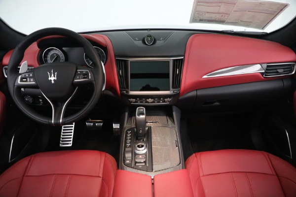 New 2022 Maserati Levante Modena for sale $114,275 at Aston Martin of Greenwich in Greenwich CT 06830 16