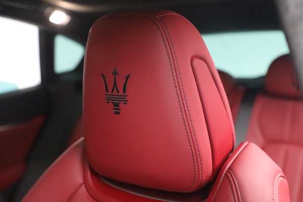 New 2022 Maserati Levante Modena for sale $114,275 at Aston Martin of Greenwich in Greenwich CT 06830 28