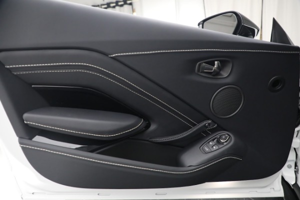 Used 2022 Aston Martin Vantage Coupe for sale $169,900 at Aston Martin of Greenwich in Greenwich CT 06830 16