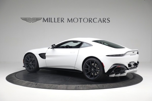 Used 2022 Aston Martin Vantage Coupe for sale $185,716 at Aston Martin of Greenwich in Greenwich CT 06830 3