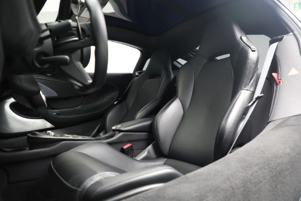 Used 2020 McLaren GT for sale $189,900 at Aston Martin of Greenwich in Greenwich CT 06830 17