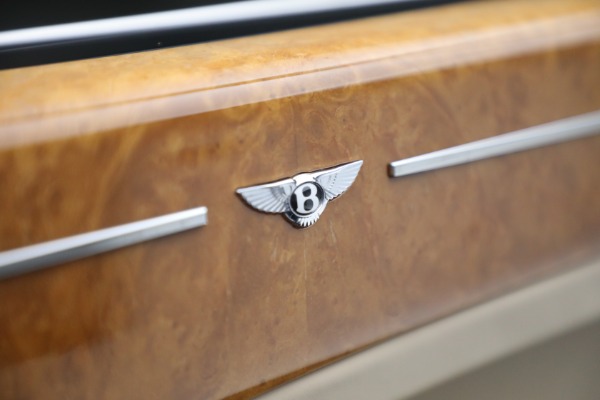 Used 2012 Bentley Mulsanne V8 for sale Sold at Aston Martin of Greenwich in Greenwich CT 06830 22