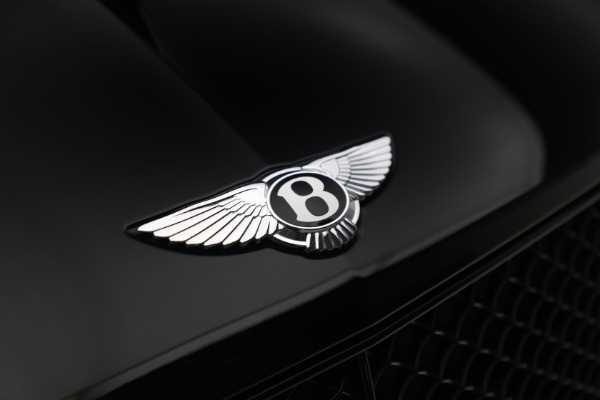Used 2022 Bentley Bentayga V8 for sale $137,900 at Miller Motorcars Aston Martin in Greenwich CT 06830 13