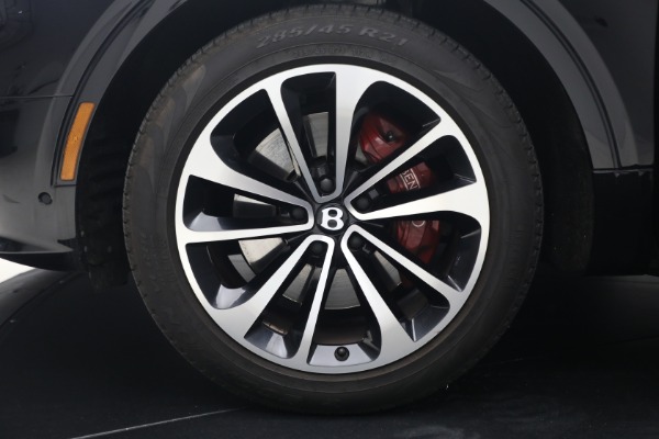 Used 2022 Bentley Bentayga V8 for sale $137,900 at Miller Motorcars Aston Martin in Greenwich CT 06830 17