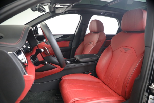 Used 2022 Bentley Bentayga V8 for sale $137,900 at Miller Motorcars Aston Martin in Greenwich CT 06830 21