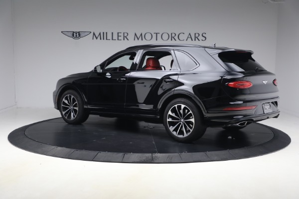 Used 2022 Bentley Bentayga V8 for sale $137,900 at Miller Motorcars Aston Martin in Greenwich CT 06830 4