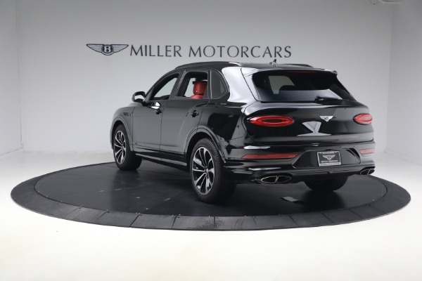 Used 2022 Bentley Bentayga V8 for sale $137,900 at Miller Motorcars Aston Martin in Greenwich CT 06830 5