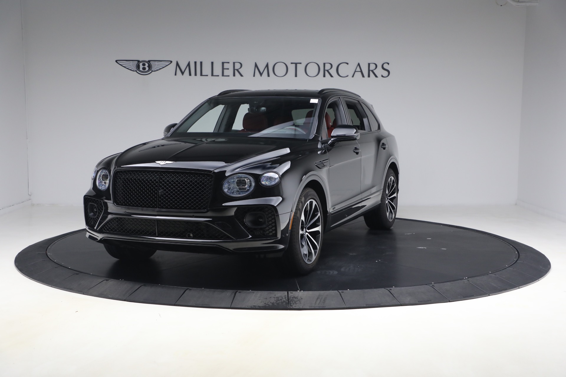 Used 2022 Bentley Bentayga V8 for sale $137,900 at Miller Motorcars Aston Martin in Greenwich CT 06830 1