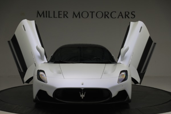 Used 2022 Maserati MC20 for sale Sold at Aston Martin of Greenwich in Greenwich CT 06830 24