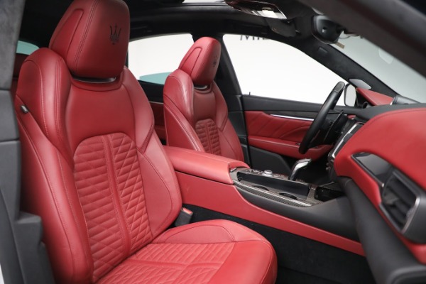 Used 2019 Maserati Levante TROFEO for sale $119,900 at Aston Martin of Greenwich in Greenwich CT 06830 19