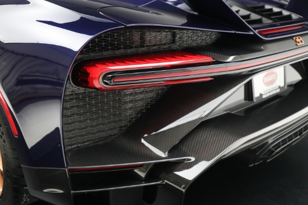 Used 2021 Bugatti Chiron Pur Sport for sale Sold at Aston Martin of Greenwich in Greenwich CT 06830 13