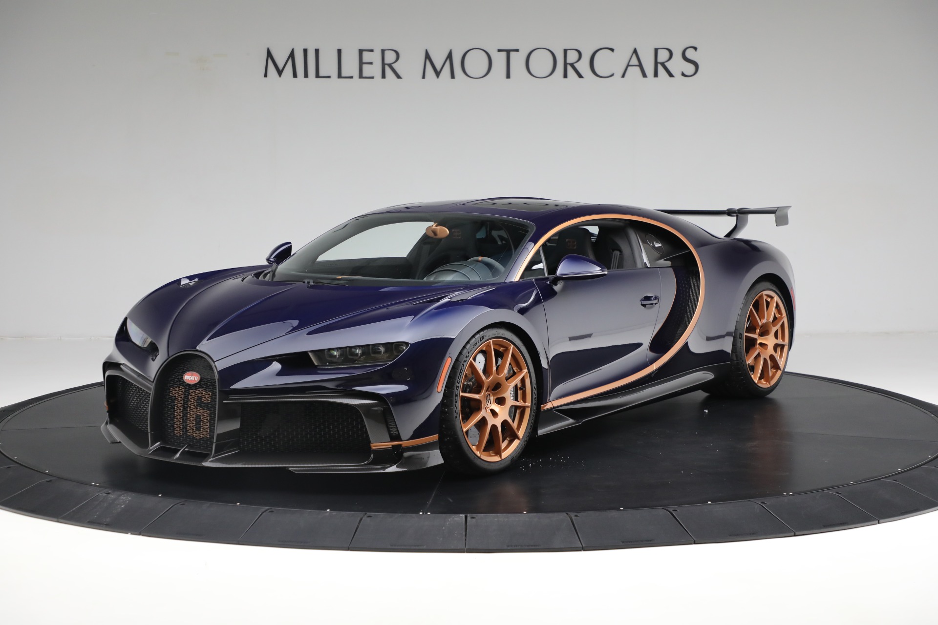 Used 2021 Bugatti Chiron Pur Sport for sale Call for price at Aston Martin of Greenwich in Greenwich CT 06830 1