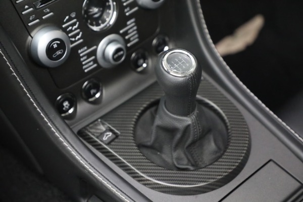 Used 2015 Aston Martin V8 Vantage GT Roadster for sale Sold at Aston Martin of Greenwich in Greenwich CT 06830 21