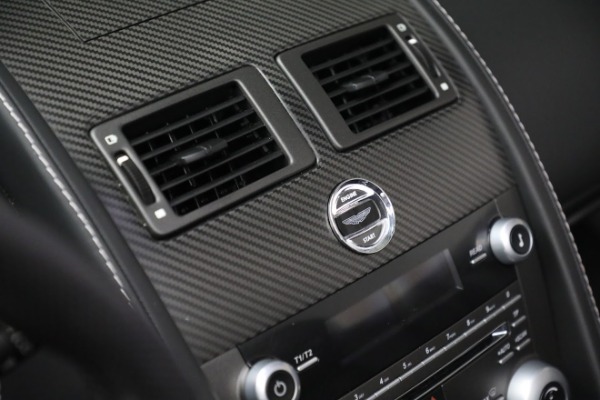 Used 2015 Aston Martin V8 Vantage GT Roadster for sale Sold at Aston Martin of Greenwich in Greenwich CT 06830 25