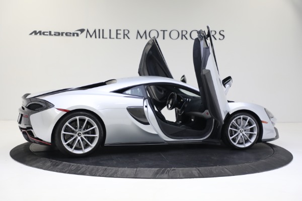Used 2019 McLaren 570S for sale $187,900 at Aston Martin of Greenwich in Greenwich CT 06830 20