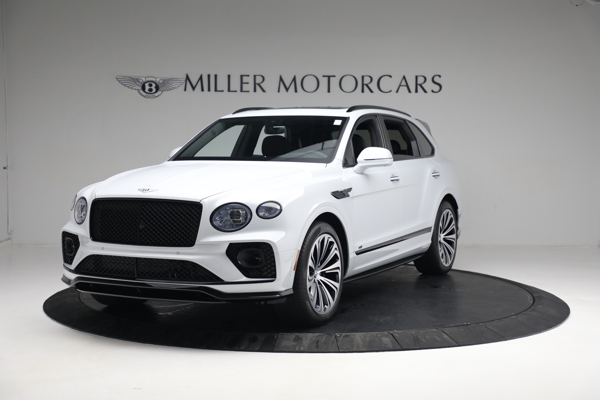 Used 2022 Bentley Bentayga V8 First Edition for sale $249,900 at Aston Martin of Greenwich in Greenwich CT 06830 1