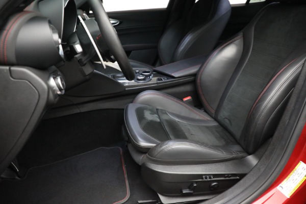 Used 2018 Alfa Romeo Giulia Quadrifoglio for sale $59,900 at Aston Martin of Greenwich in Greenwich CT 06830 15