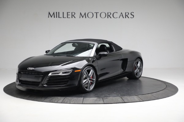 Used 2015 Audi R8 4.2 quattro Spyder for sale $109,900 at Aston Martin of Greenwich in Greenwich CT 06830 13