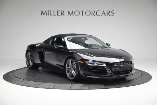 Used 2015 Audi R8 4.2 quattro Spyder for sale Sold at Aston Martin of Greenwich in Greenwich CT 06830 17