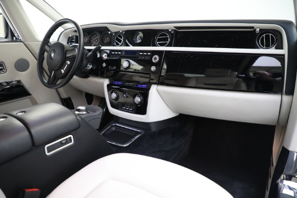 Used 2012 Rolls-Royce Phantom Coupe for sale Sold at Aston Martin of Greenwich in Greenwich CT 06830 15