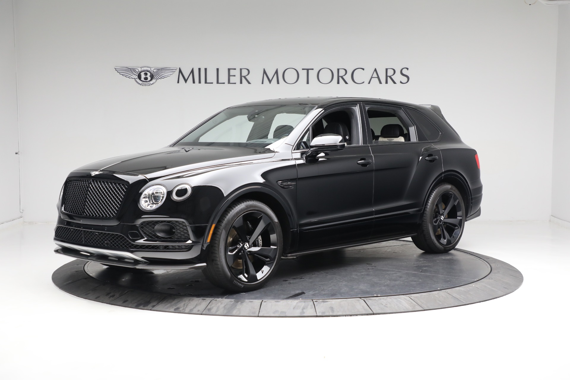 Used 2018 Bentley Bentayga Black Edition for sale Sold at Aston Martin of Greenwich in Greenwich CT 06830 1