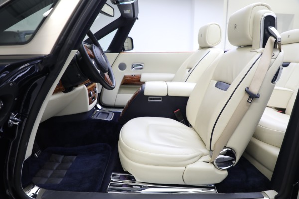 Used 2011 Rolls-Royce Phantom Drophead Coupe for sale $209,900 at Aston Martin of Greenwich in Greenwich CT 06830 21