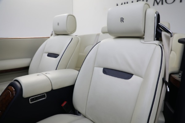 Used 2011 Rolls-Royce Phantom Drophead Coupe for sale $209,900 at Aston Martin of Greenwich in Greenwich CT 06830 22
