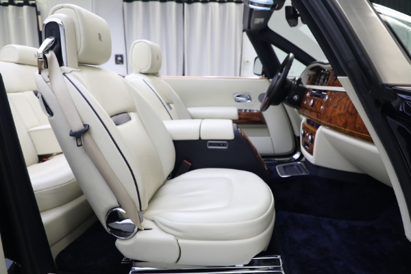 Used 2011 Rolls-Royce Phantom Drophead Coupe for sale $209,900 at Aston Martin of Greenwich in Greenwich CT 06830 25