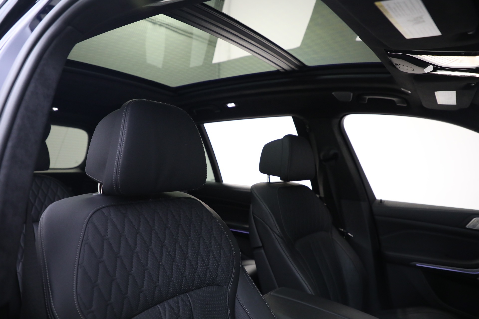 PreOwned 2021 BMW ALPINA XB7 ALPINA XB7 For Sale (128,900) Aston Martin of Greenwich Stock 