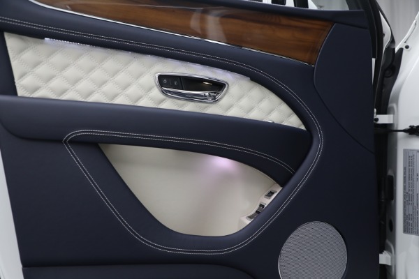 New 2022 Bentley Bentayga V8 for sale Sold at Miller Motorcars Aston Martin in Greenwich CT 06830 17