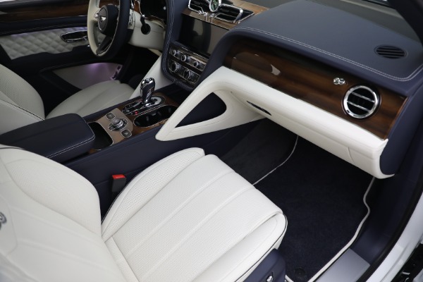 New 2022 Bentley Bentayga V8 for sale Sold at Miller Motorcars Aston Martin in Greenwich CT 06830 22