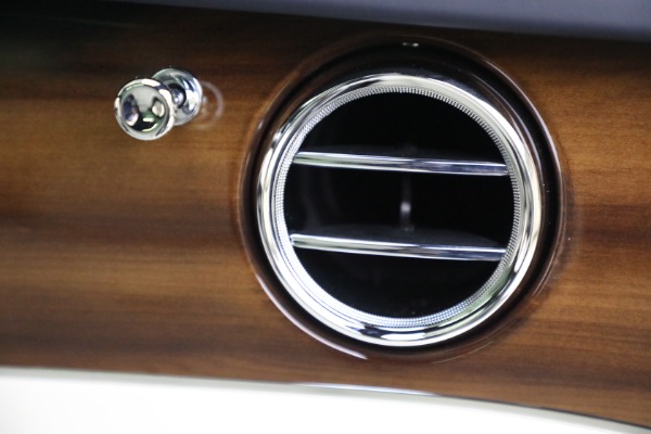 New 2022 Bentley Bentayga V8 for sale Sold at Miller Motorcars Aston Martin in Greenwich CT 06830 26