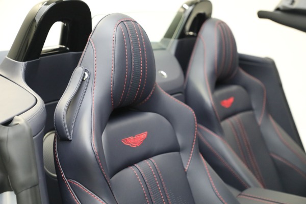 Used 2023 Aston Martin Vantage Roadster for sale $181,900 at Aston Martin of Greenwich in Greenwich CT 06830 23