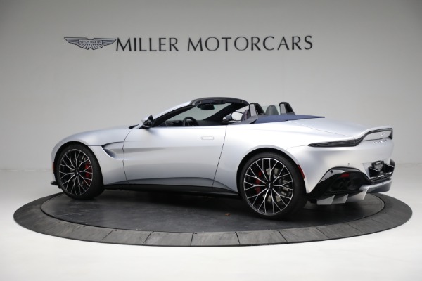 Used 2023 Aston Martin Vantage Roadster for sale $181,900 at Aston Martin of Greenwich in Greenwich CT 06830 3