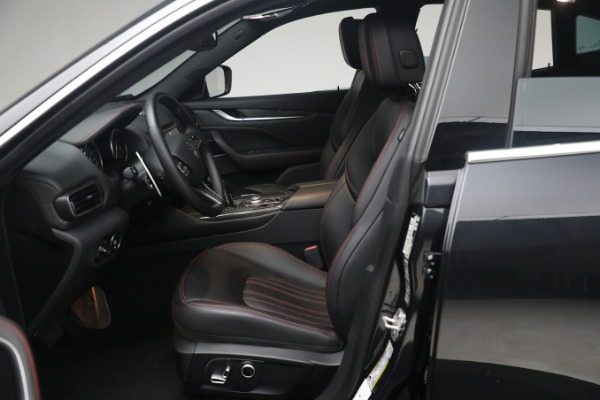 New 2023 Maserati Levante GT for sale $79,995 at Aston Martin of Greenwich in Greenwich CT 06830 19