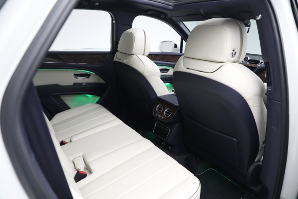 Used 2021 Bentley Bentayga Hybrid Hybrid for sale $189,900 at Aston Martin of Greenwich in Greenwich CT 06830 27