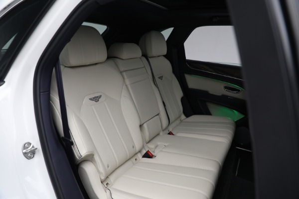 Used 2021 Bentley Bentayga Hybrid Hybrid for sale $189,900 at Aston Martin of Greenwich in Greenwich CT 06830 28