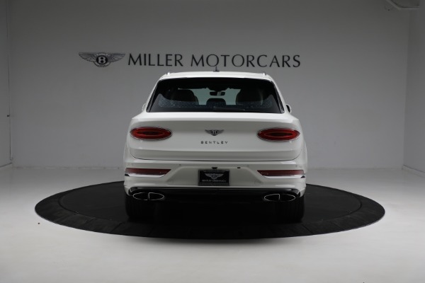 Used 2021 Bentley Bentayga Hybrid Hybrid for sale $189,900 at Aston Martin of Greenwich in Greenwich CT 06830 6