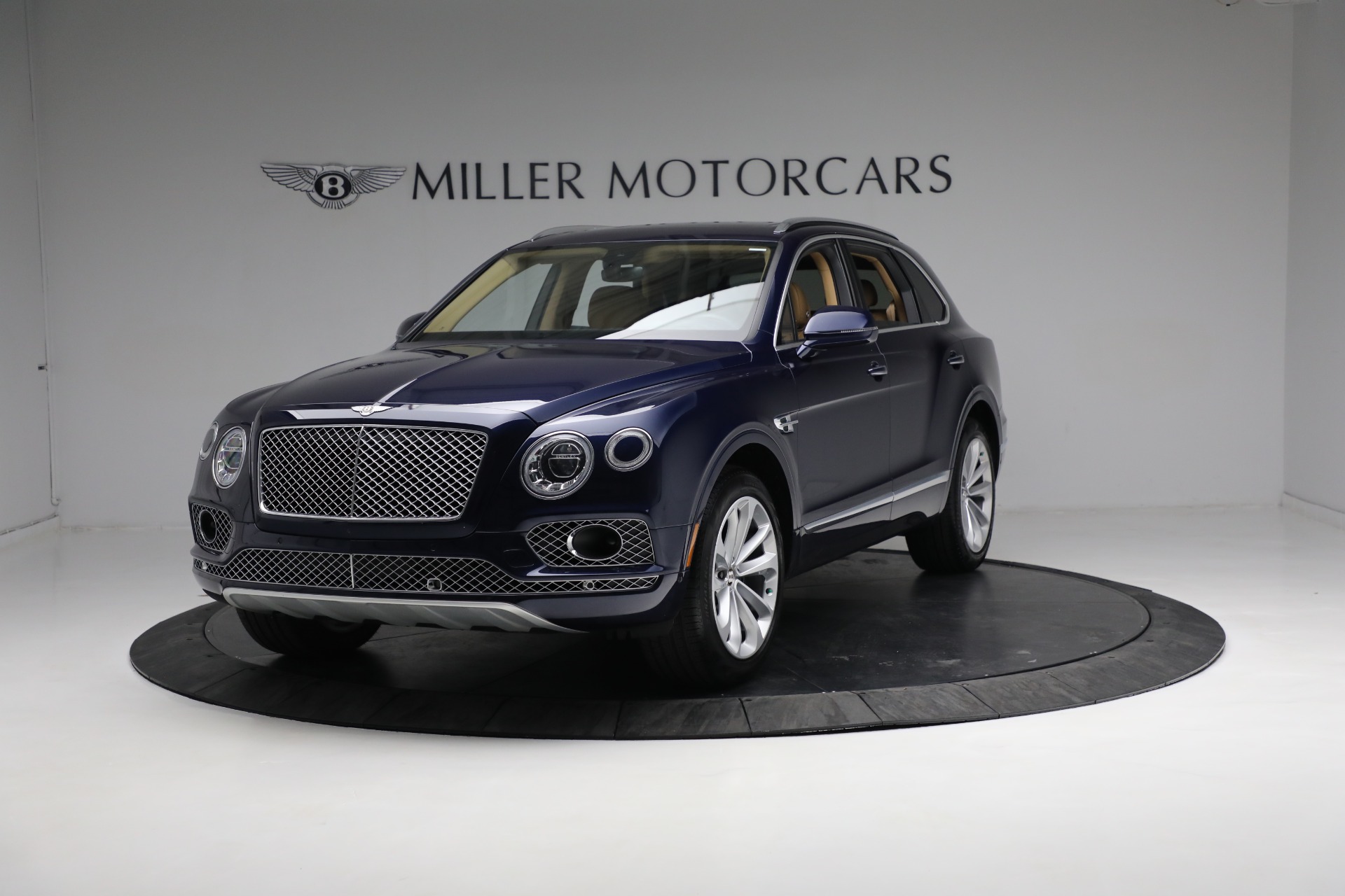 Used 2020 Bentley Bentayga V8 for sale Sold at Aston Martin of Greenwich in Greenwich CT 06830 1