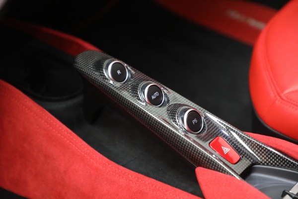 Used 2021 Ferrari F8 Tributo for sale $399,900 at Aston Martin of Greenwich in Greenwich CT 06830 19