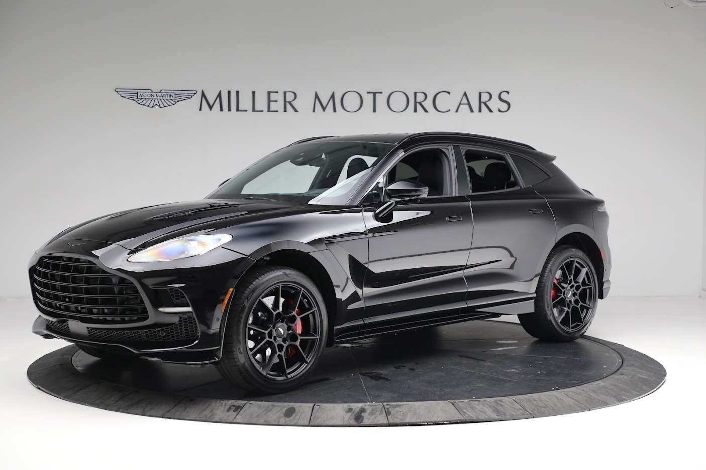 Used 2023 Aston Martin DBX 707 for sale $269,016 at Aston Martin of Greenwich in Greenwich CT 06830 1