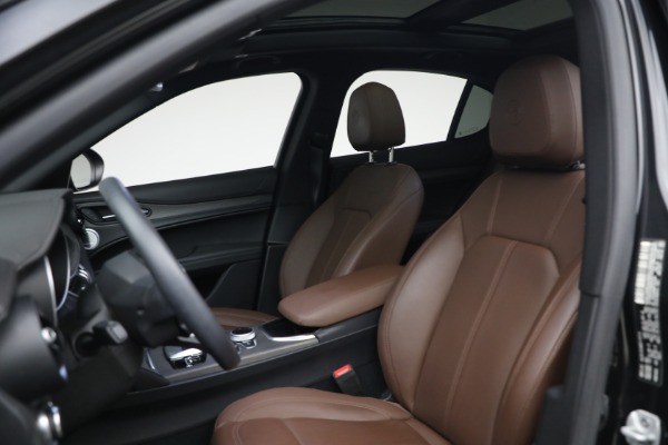Used 2023 Alfa Romeo Stelvio Ti for sale $32,900 at Miller Motorcars Aston Martin in Greenwich CT 06830 15
