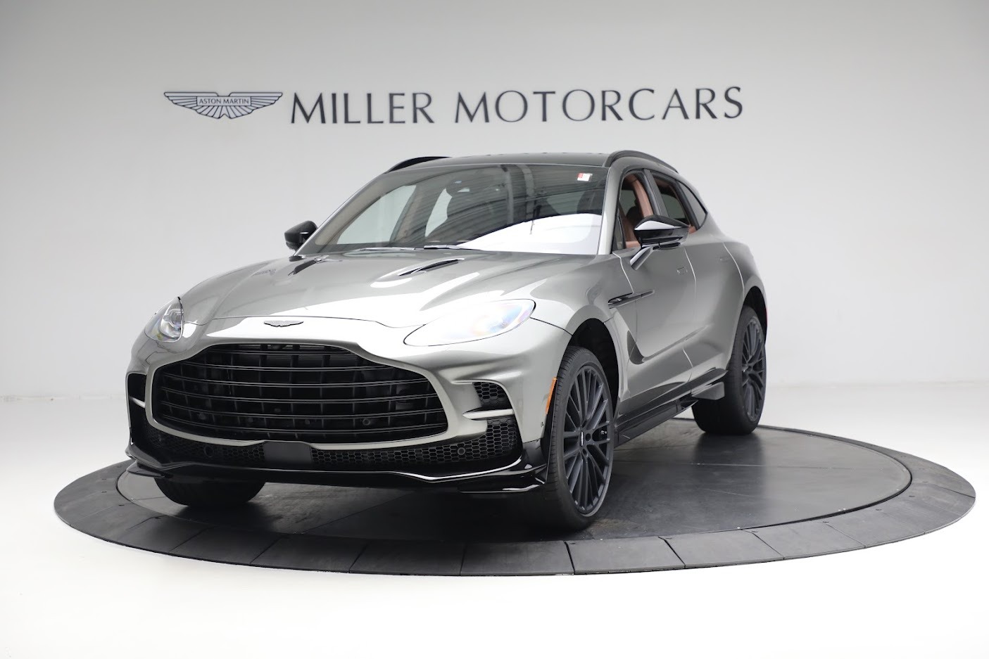 Aston Martin DBX Roof Box — Miller Motorcars Boutique